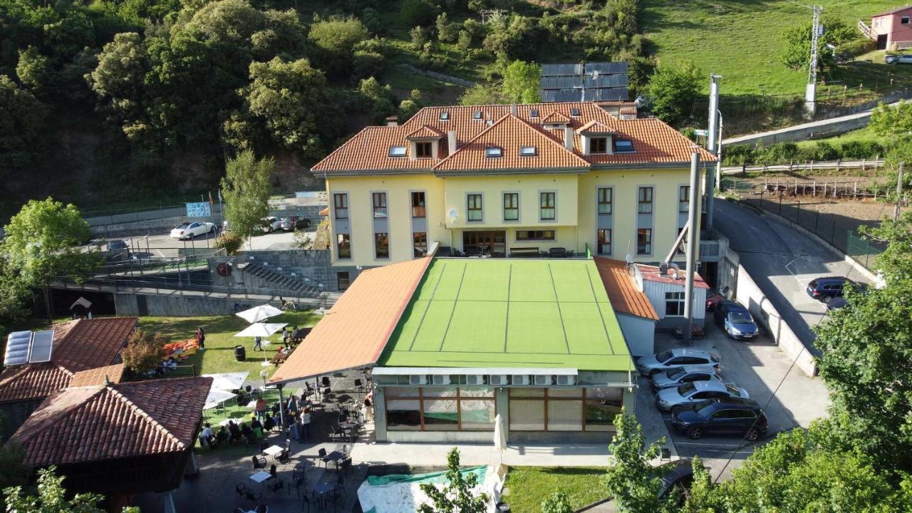 Hotel VIDA Santa Cristina Pola de Lena Esterno foto
