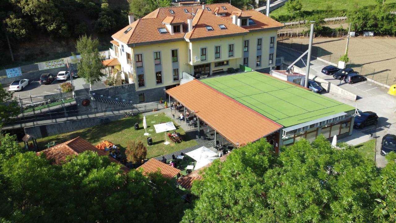 Hotel VIDA Santa Cristina Pola de Lena Esterno foto