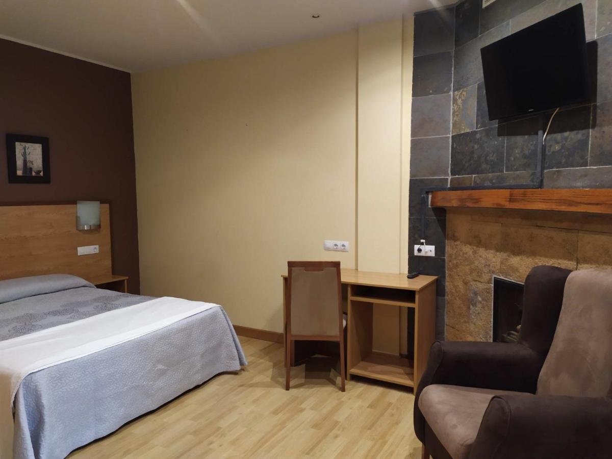 Hotel VIDA Santa Cristina Pola de Lena Esterno foto